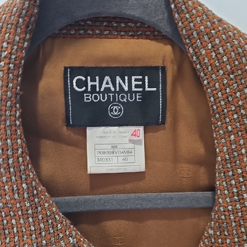 CHANEL Boutique Tan Tweed Jacket